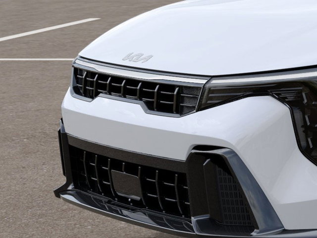Vehicle image 13 of 27
