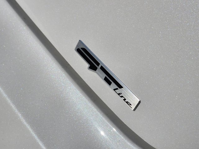 Vehicle image 6 of 23