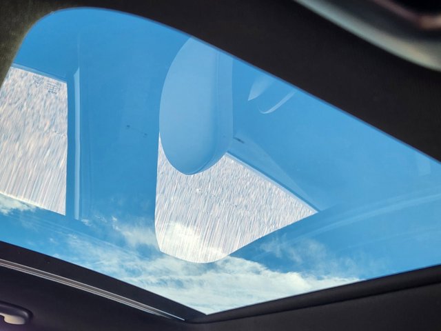 Vehicle image 22 of 23