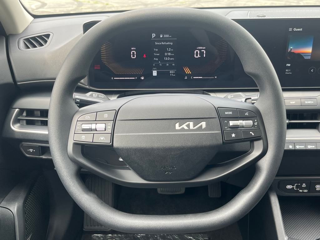 Vehicle image 20 of 40
