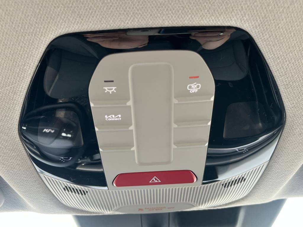 Vehicle image 31 of 40