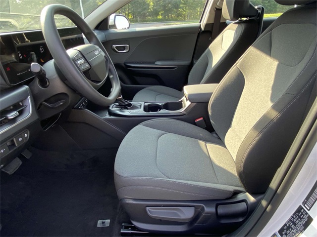 Vehicle image 11 of 26