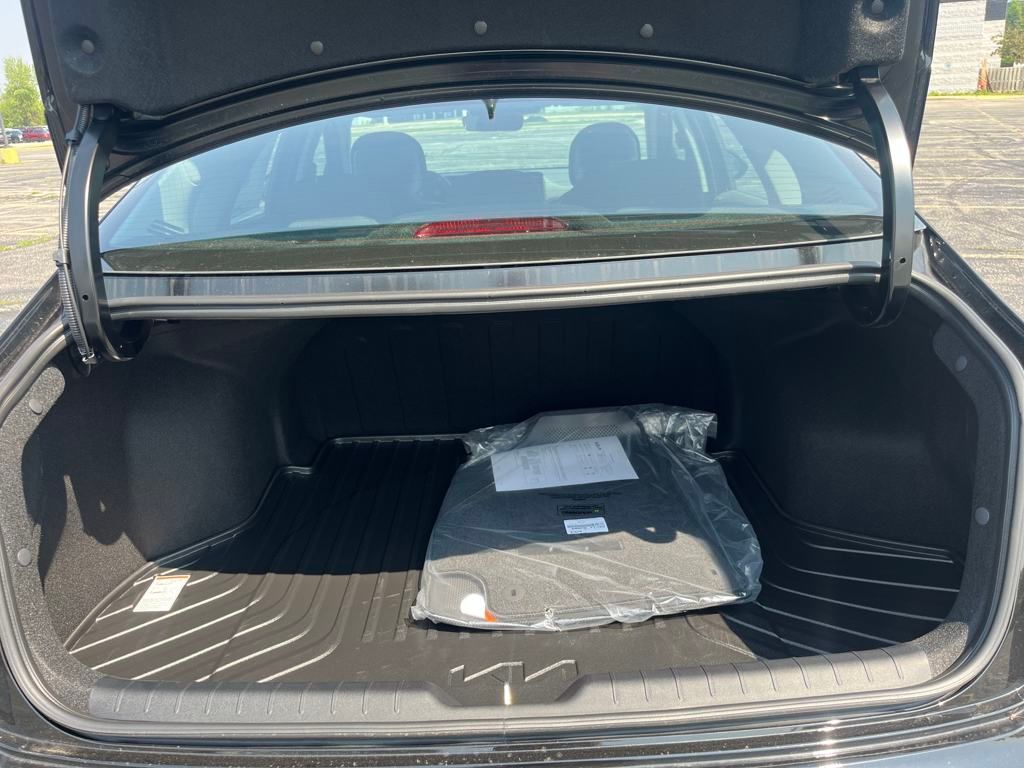 Vehicle image 33 of 33