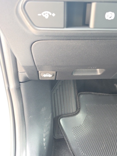 2025 Kia K4 LX Image 20 of 48