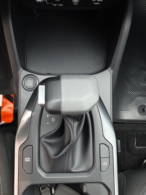 2025 Kia K4 LX Image 40 of 48