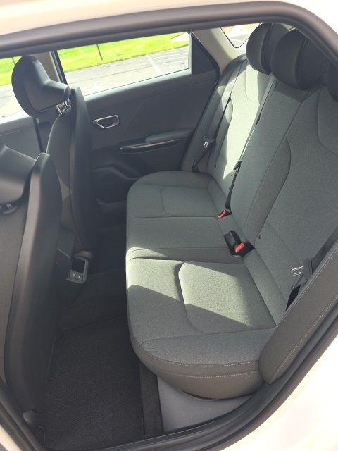 2025 Kia K4 LX Image 24 of 48