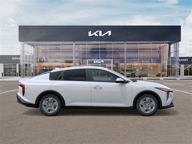 2025 Kia K4 LX Image 8 of 48