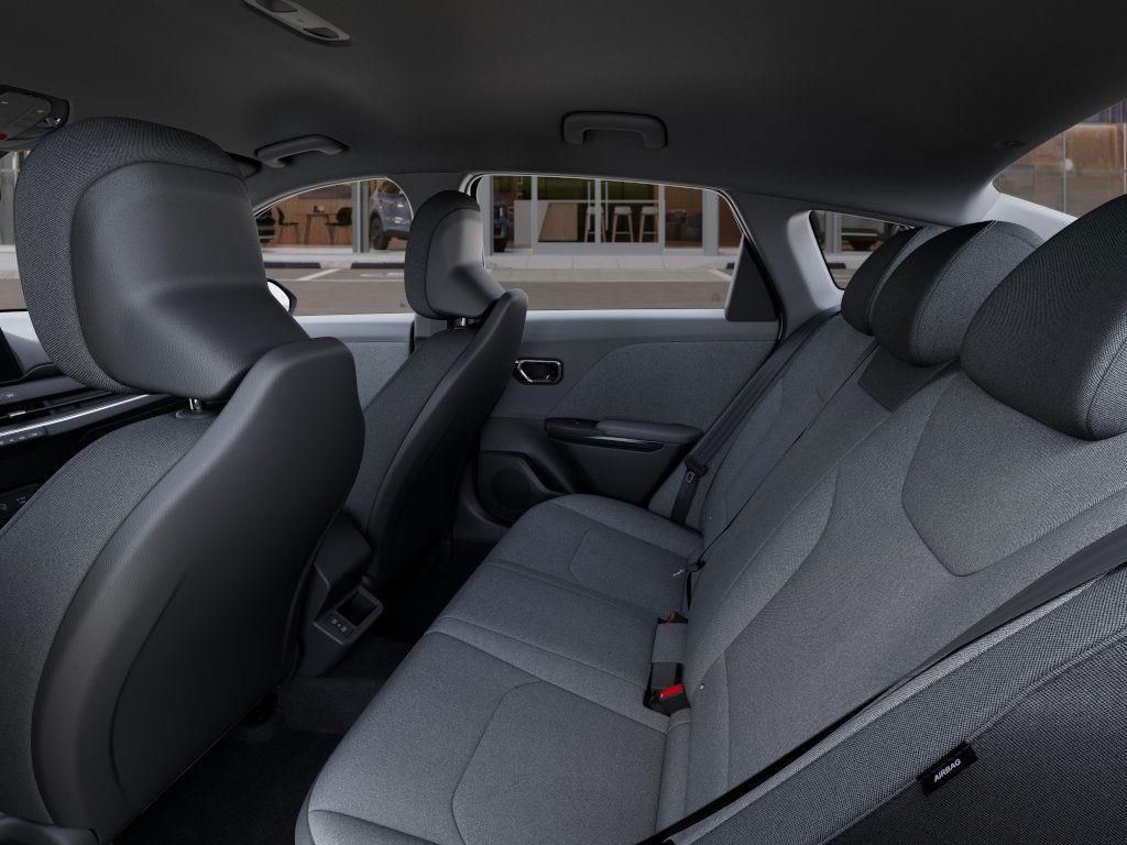 Vehicle image 18 of 27