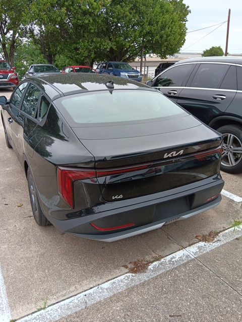 2025 Kia K4 LXS Image 3 of 3