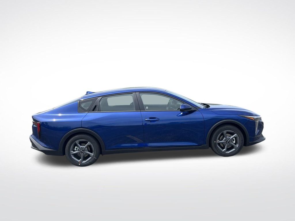 Vehicle image 4 of 33