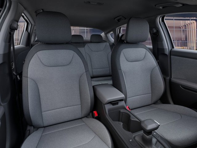 2025 Kia K4 LXS Image 12 of 27