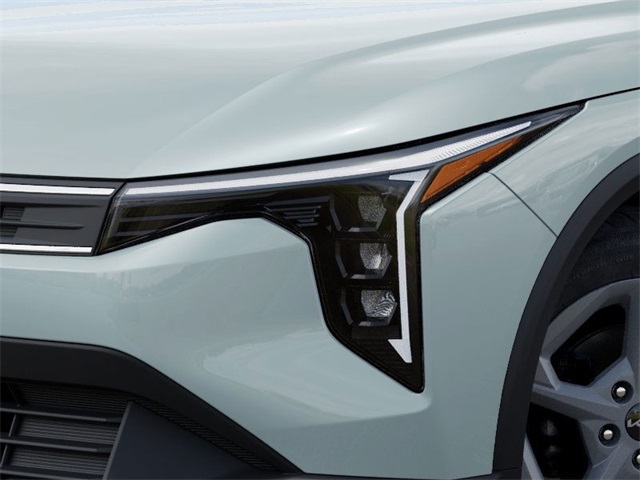Vehicle image 11 of 36