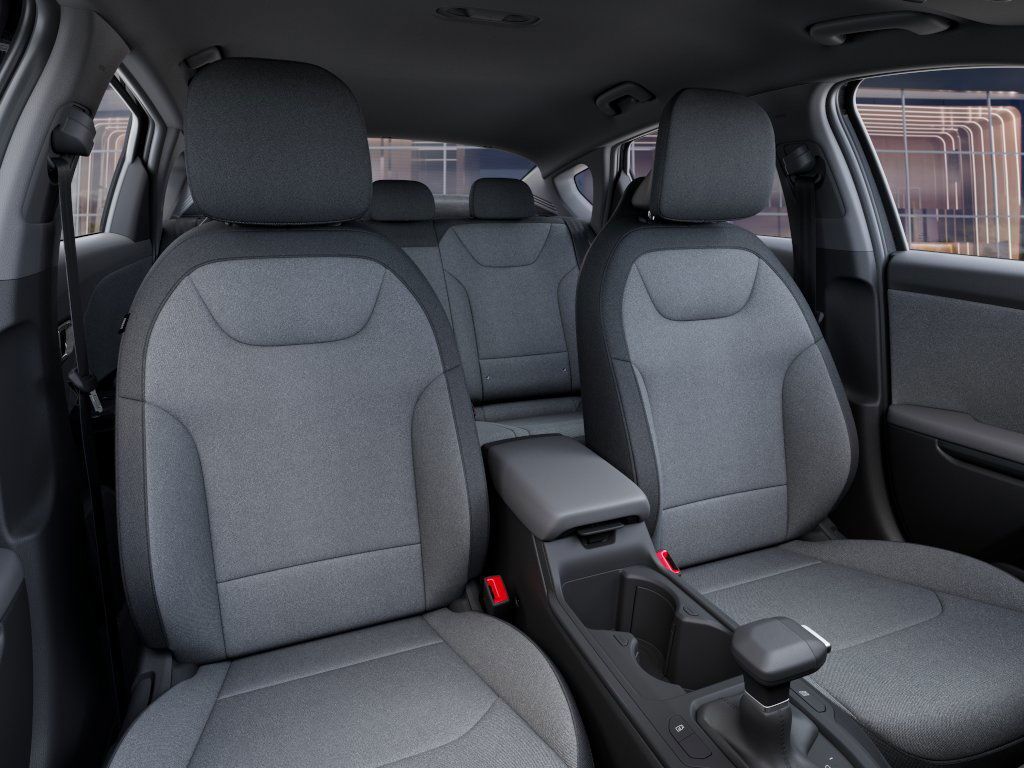 2025 Kia K4 LXS Image 12 of 27