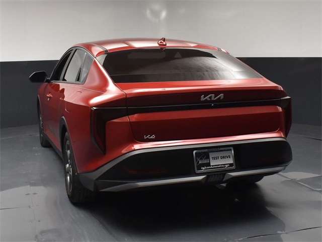 Vehicle image 20 of 47