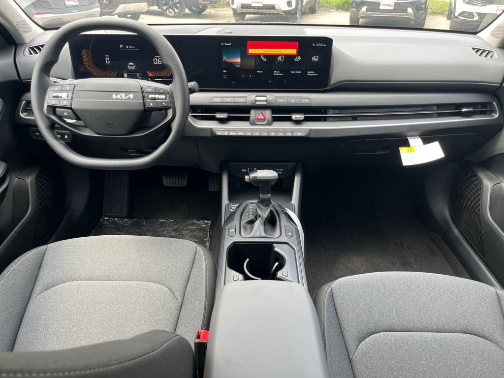 Vehicle image 18 of 40