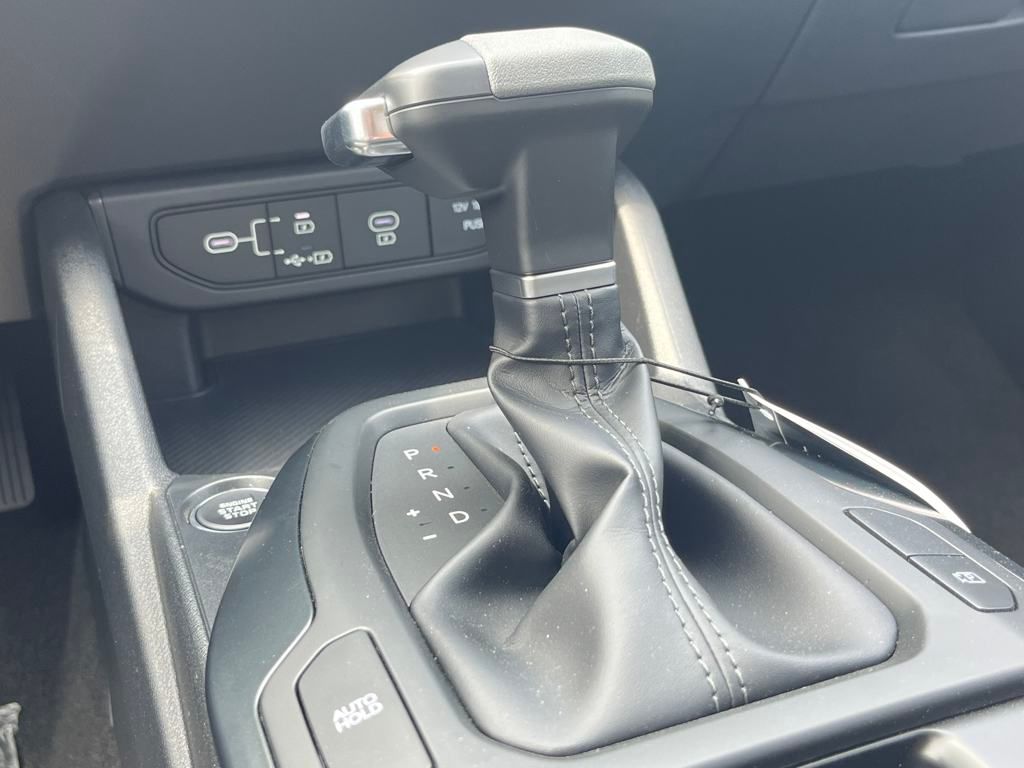 Vehicle image 31 of 40