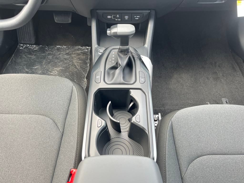 Vehicle image 22 of 40