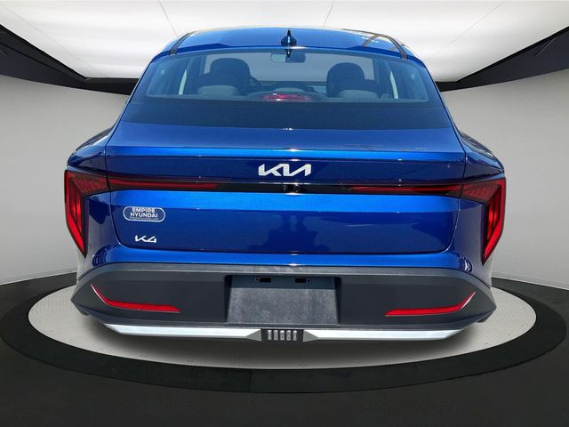 Vehicle image 3 of 32