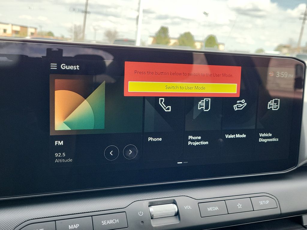 Vehicle image 21 of 30