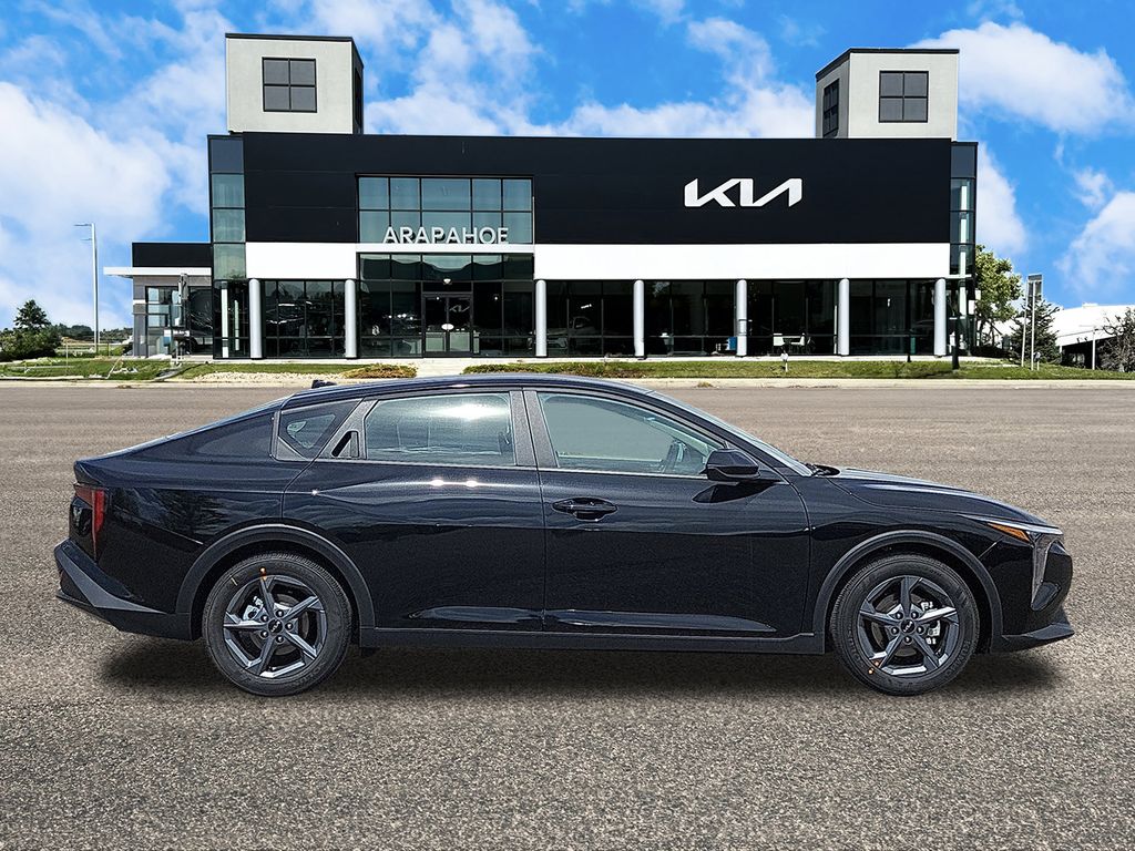 Vehicle image 4 of 30