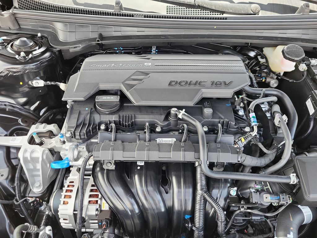 Vehicle image 17 of 30