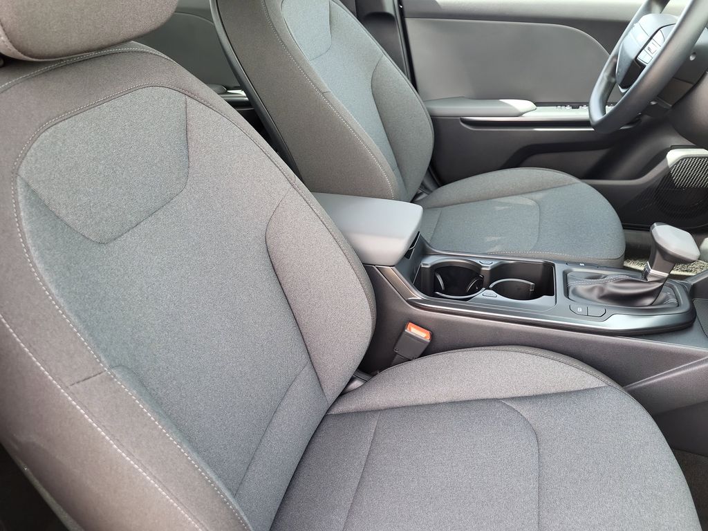 Vehicle image 16 of 30
