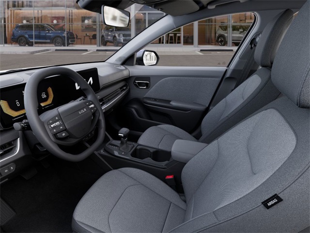 Vehicle image 17 of 27