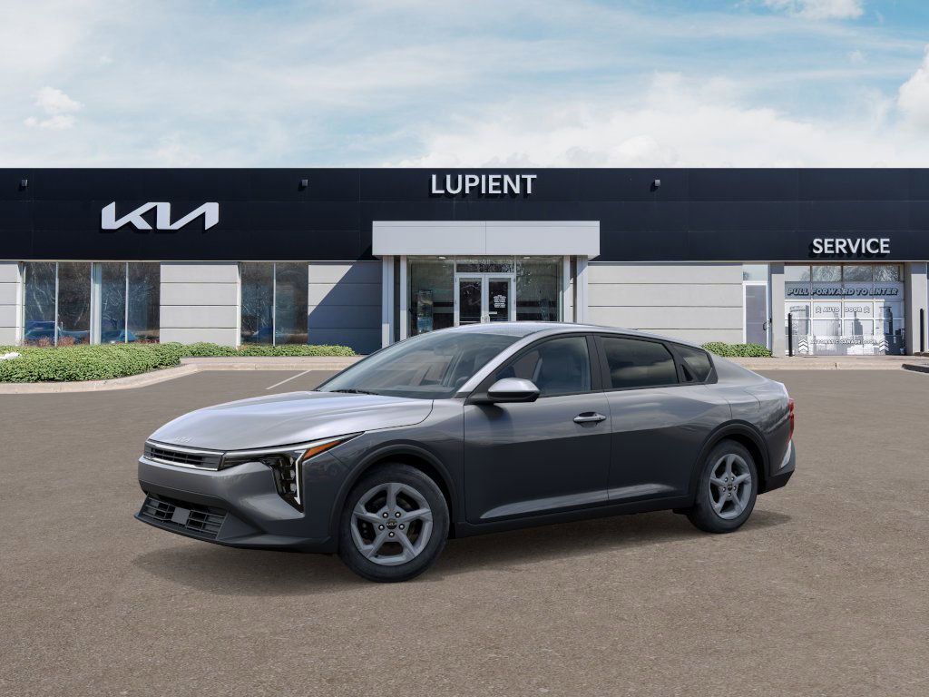 2025 Kia K4 LXS Image 1 of 36