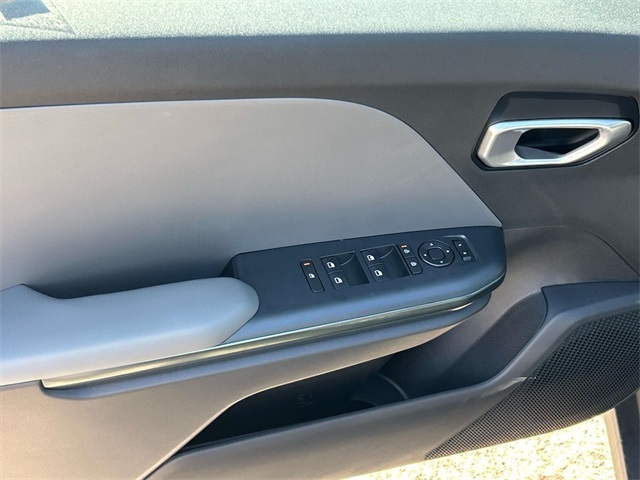 2025 Kia K4 LXS Image 20 of 30