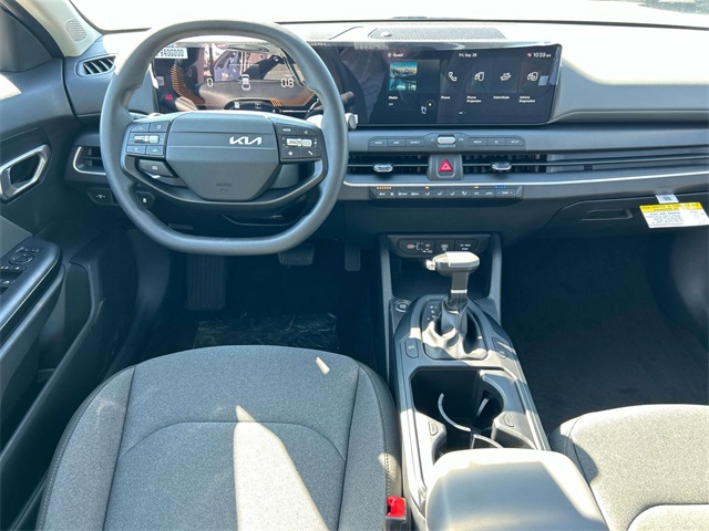 2025 Kia K4 LXS Image 12 of 30