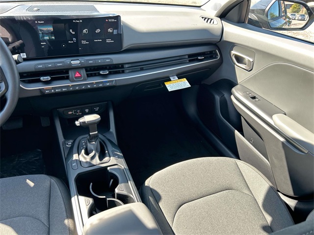 2025 Kia K4 LXS Image 13 of 30