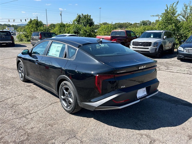 2025 Kia K4 LXS Image 7 of 30