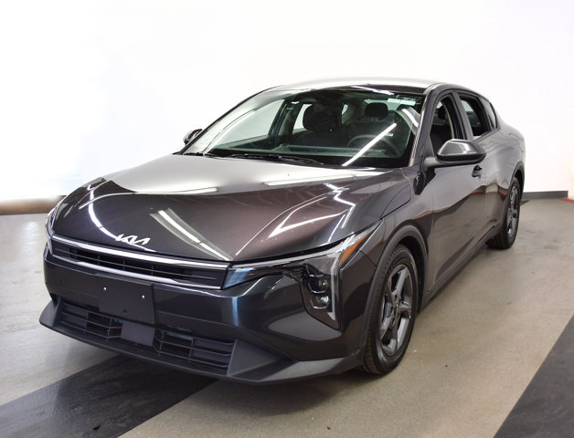 2025 Kia K4 LXS Image 1 of 34
