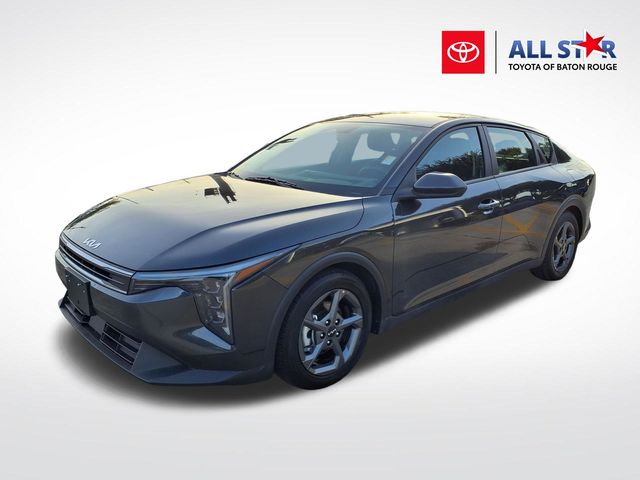 2025 Kia K4 LXS Image 1 of 37