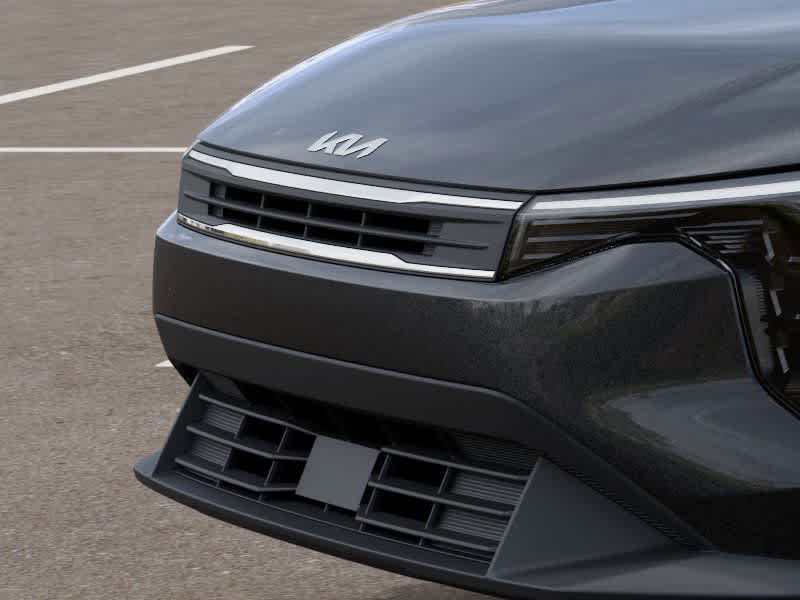Vehicle image 13 of 27