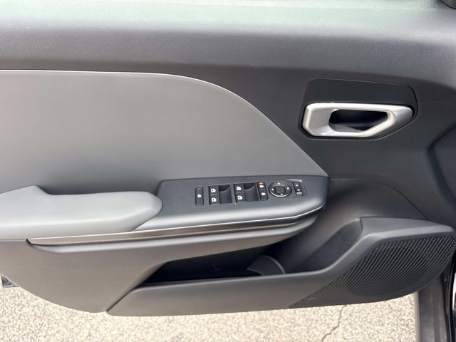 2025 Kia K4 LXS Image 22 of 31