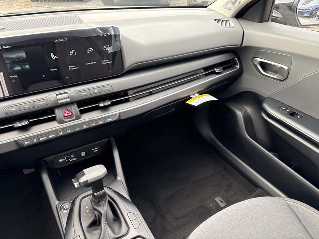 2025 Kia K4 LXS Image 16 of 31