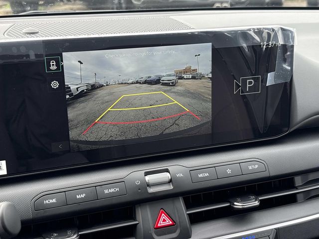 2025 Kia K4 LXS Image 18 of 31