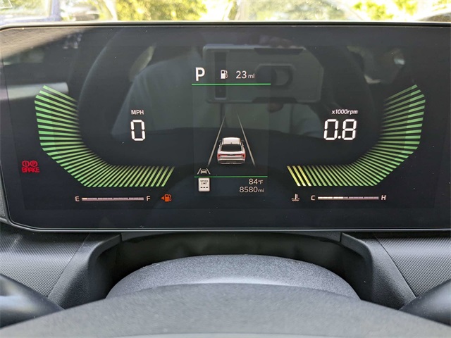 Vehicle image 22 of 27