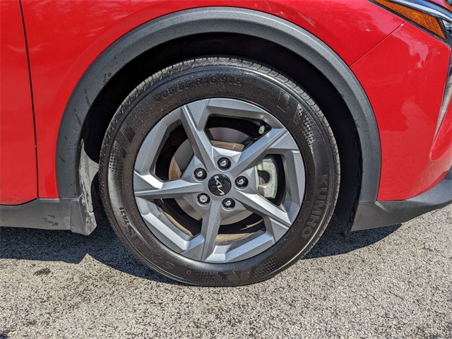 Vehicle image 11 of 27