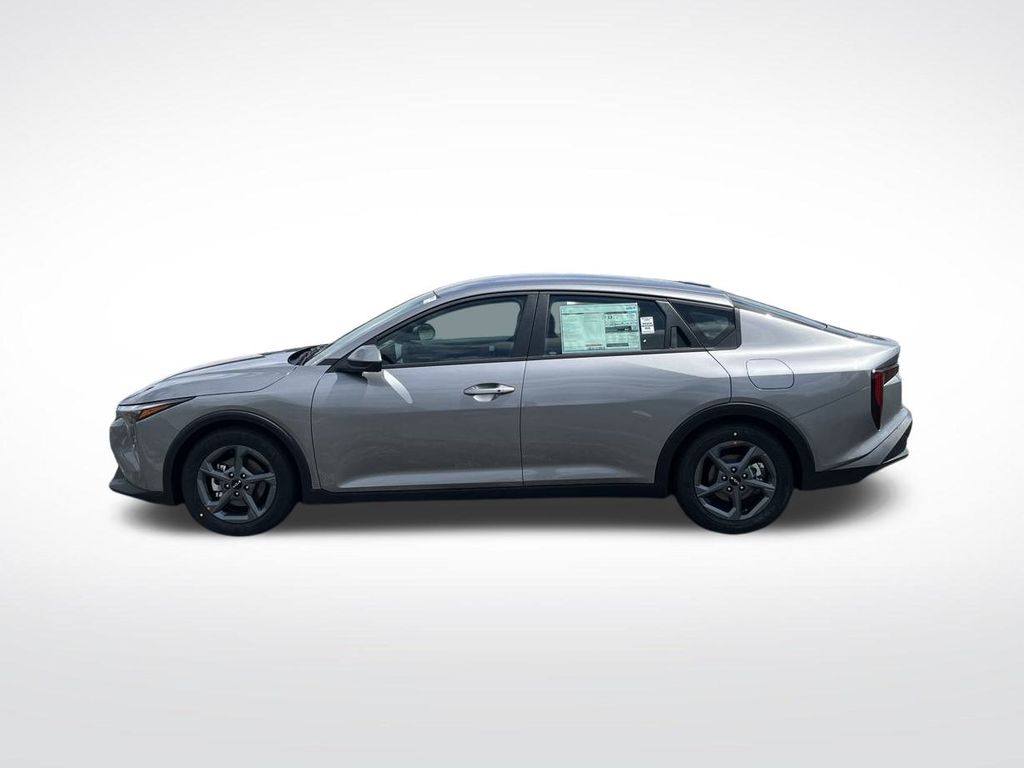 Vehicle image 8 of 33