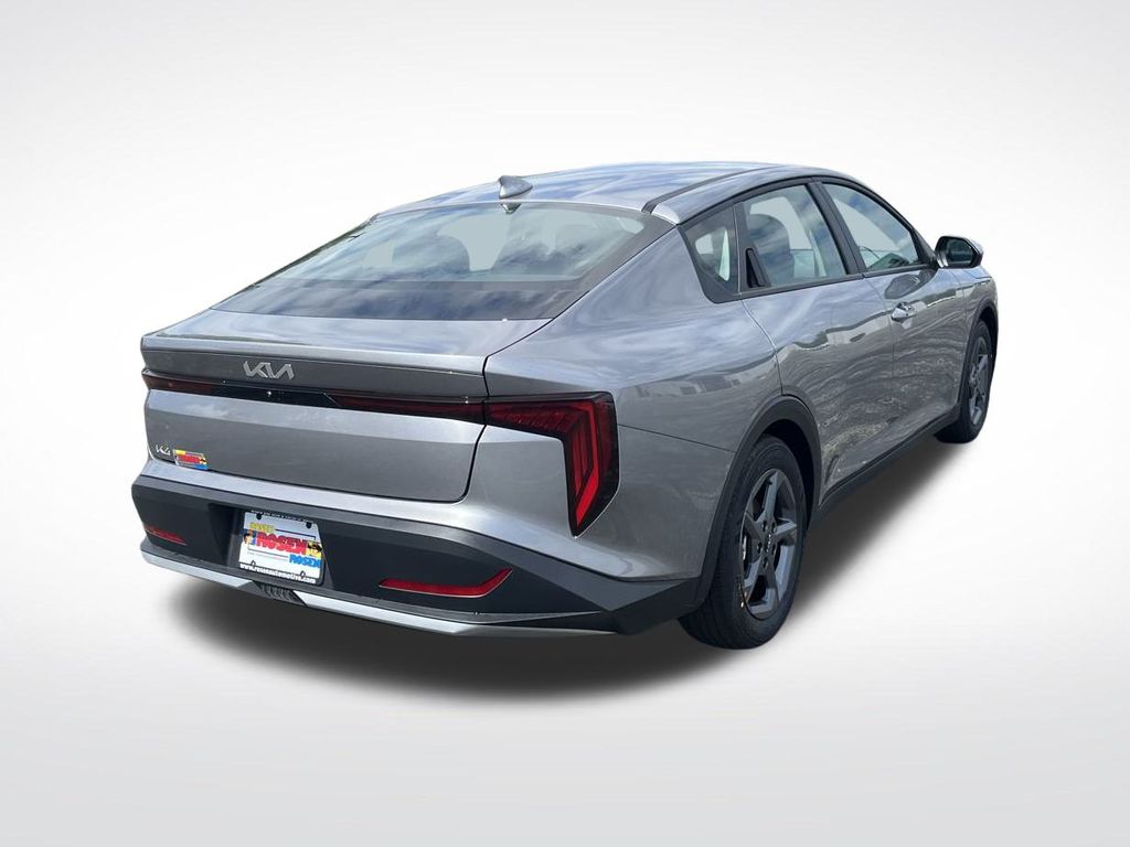 Vehicle image 5 of 33