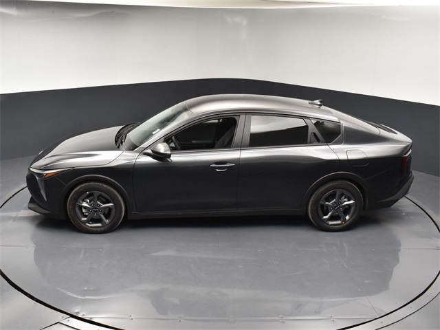 Vehicle image 23 of 47