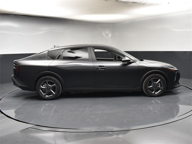 Vehicle image 12 of 47
