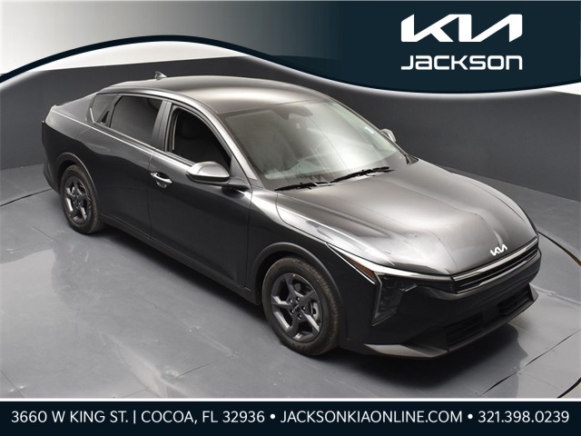Vehicle image 7 of 47