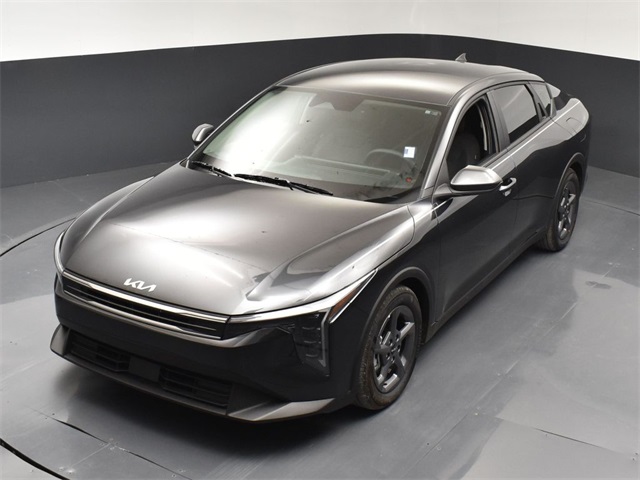 Vehicle image 2 of 47