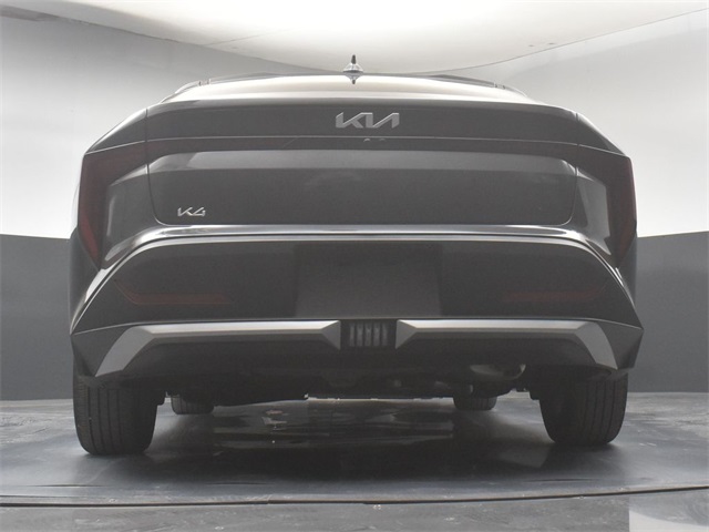 Vehicle image 17 of 47