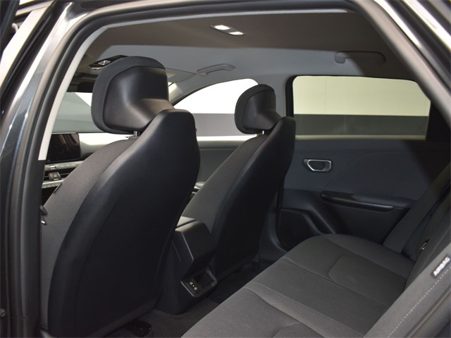Vehicle image 46 of 47