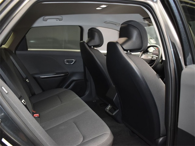 Vehicle image 28 of 47