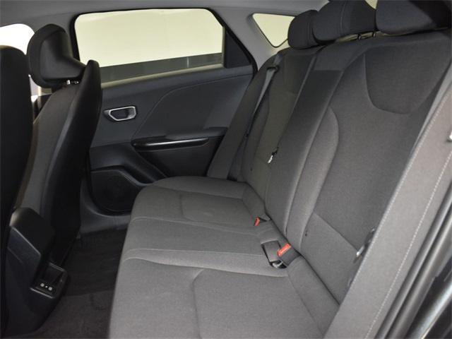 Vehicle image 26 of 47